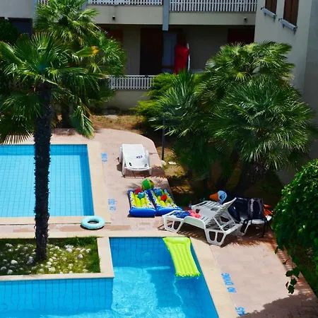 Eucalipti Lägenhetshotell 3*